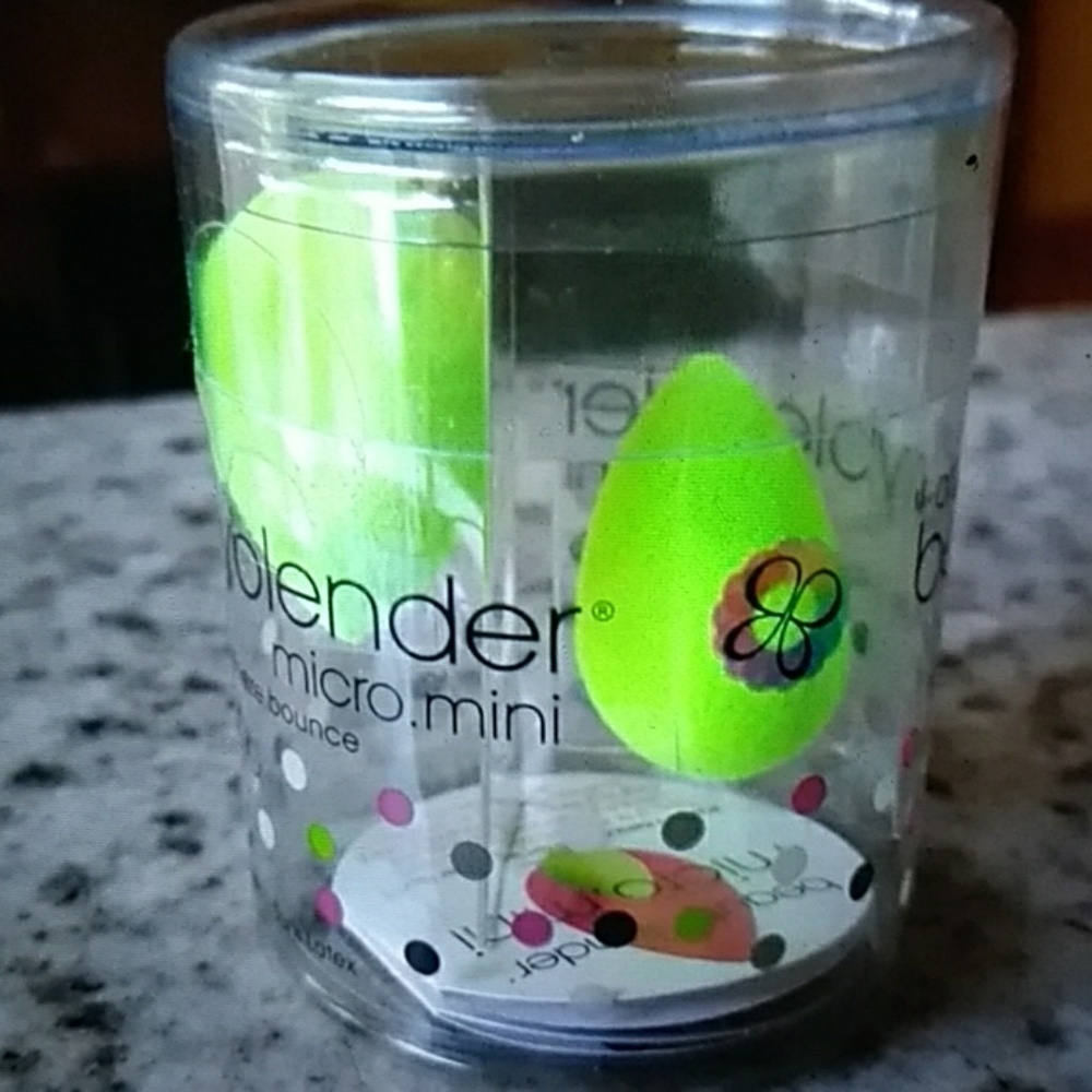 BEAUTYBLENDER ® MICRO MINI DUO NEON GREEN - Picture 3 of 7